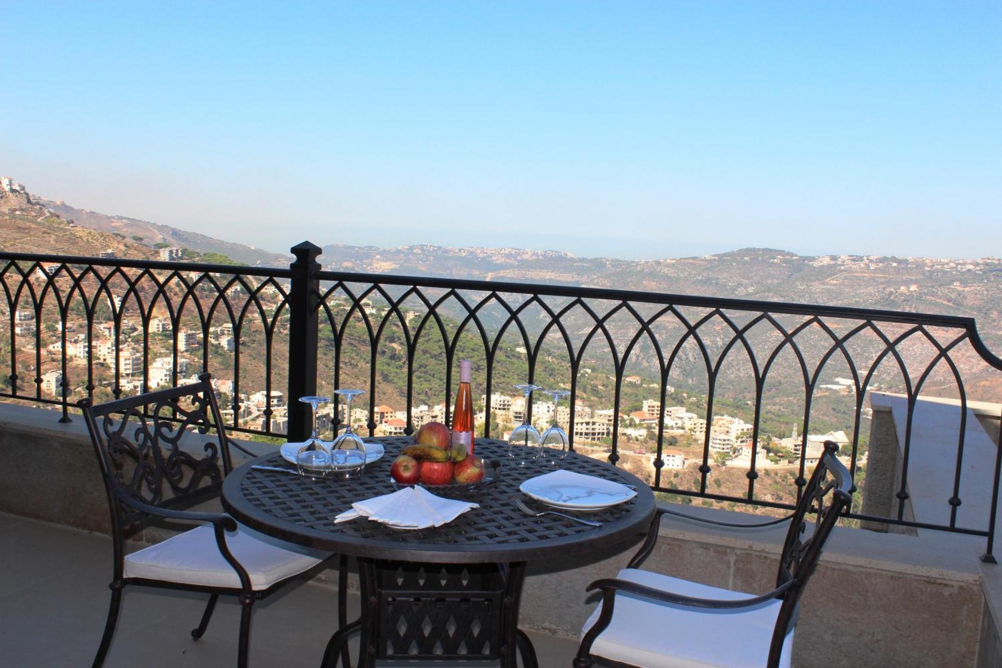 Cherry Blossom Boutique Hotel Bḩamdūn Δωμάτιο φωτογραφία
